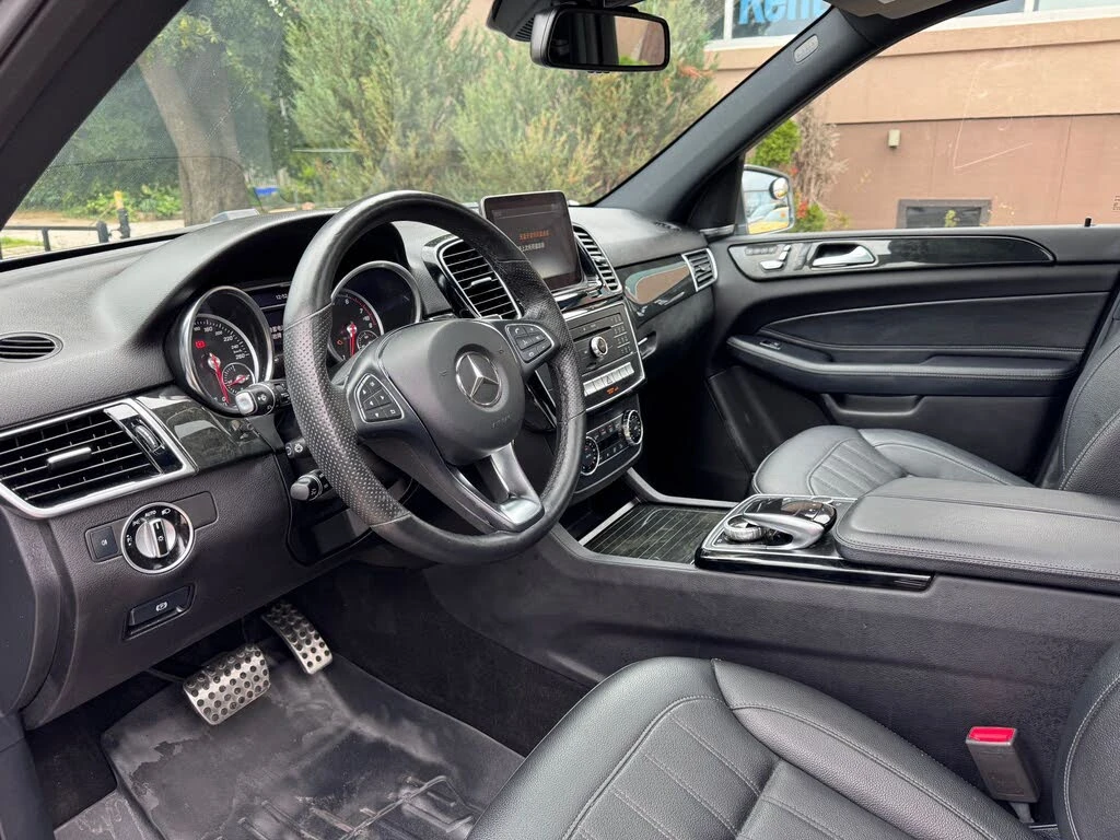 Mercedes-Benz GLE 400 4MATIC HARMAN/KARDON* ОБДУХВАНЕ* CAM* PANO*  - изображение 6