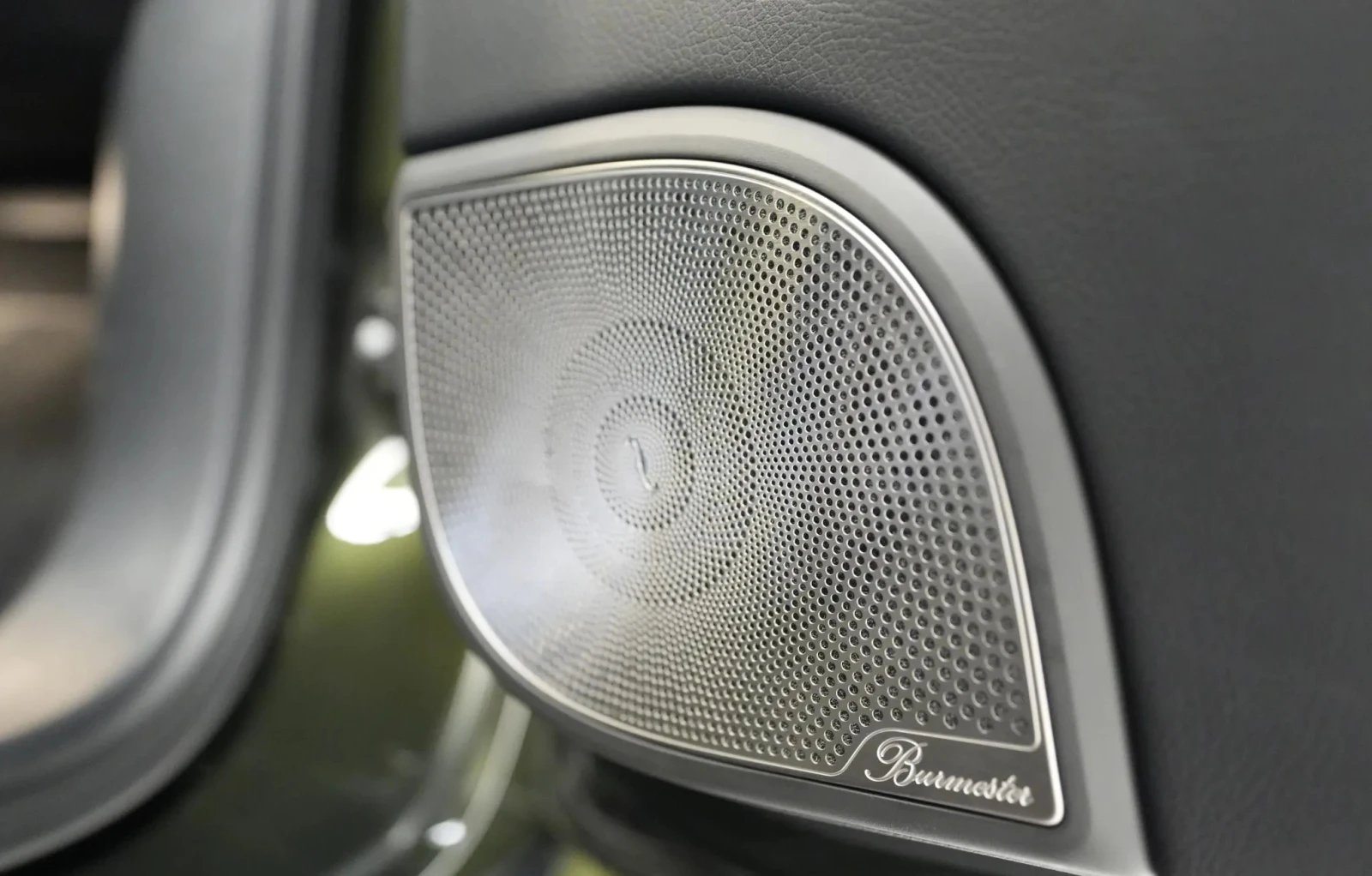 Mercedes-Benz G 400 d AMG-Line - изображение 9