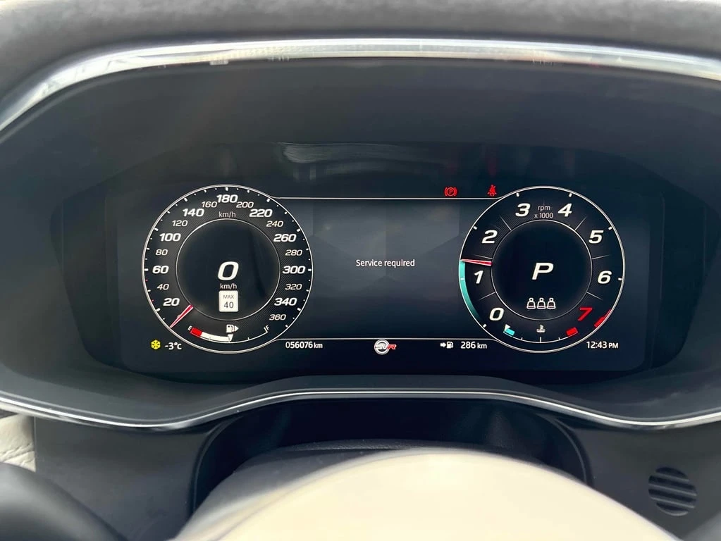 Jaguar F-PACE * SVR * CARFAX * ��� ������������ ������ | Mobile.bg � ����������� 8