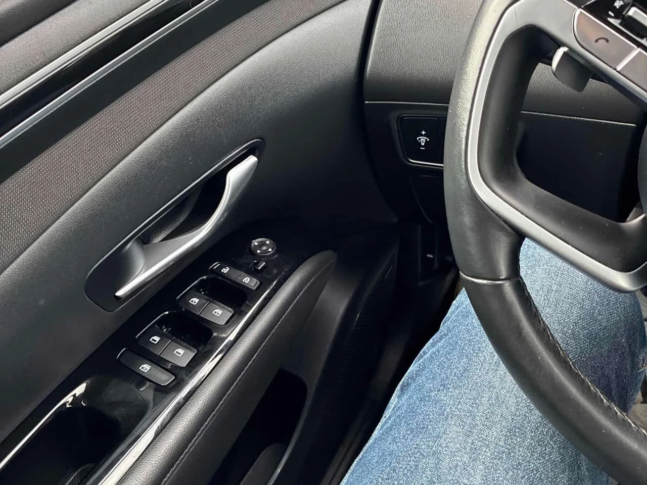 Hyundai Tucson Ultimate  CARFAX, снимка 11 - Автомобили и джипове - 53746227