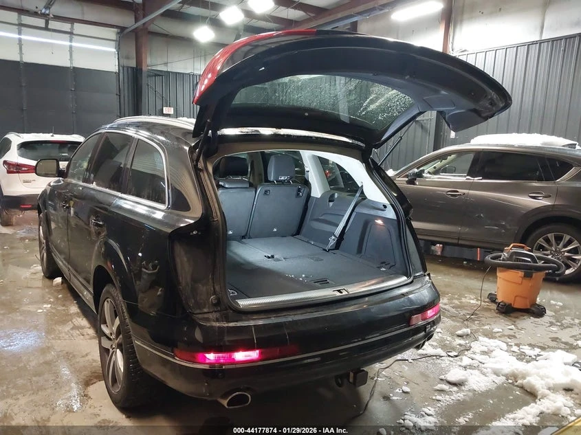 Audi Q7 3l 3.0 Tdi Premium, снимка 3 - Автомобили и джипове - 54141634