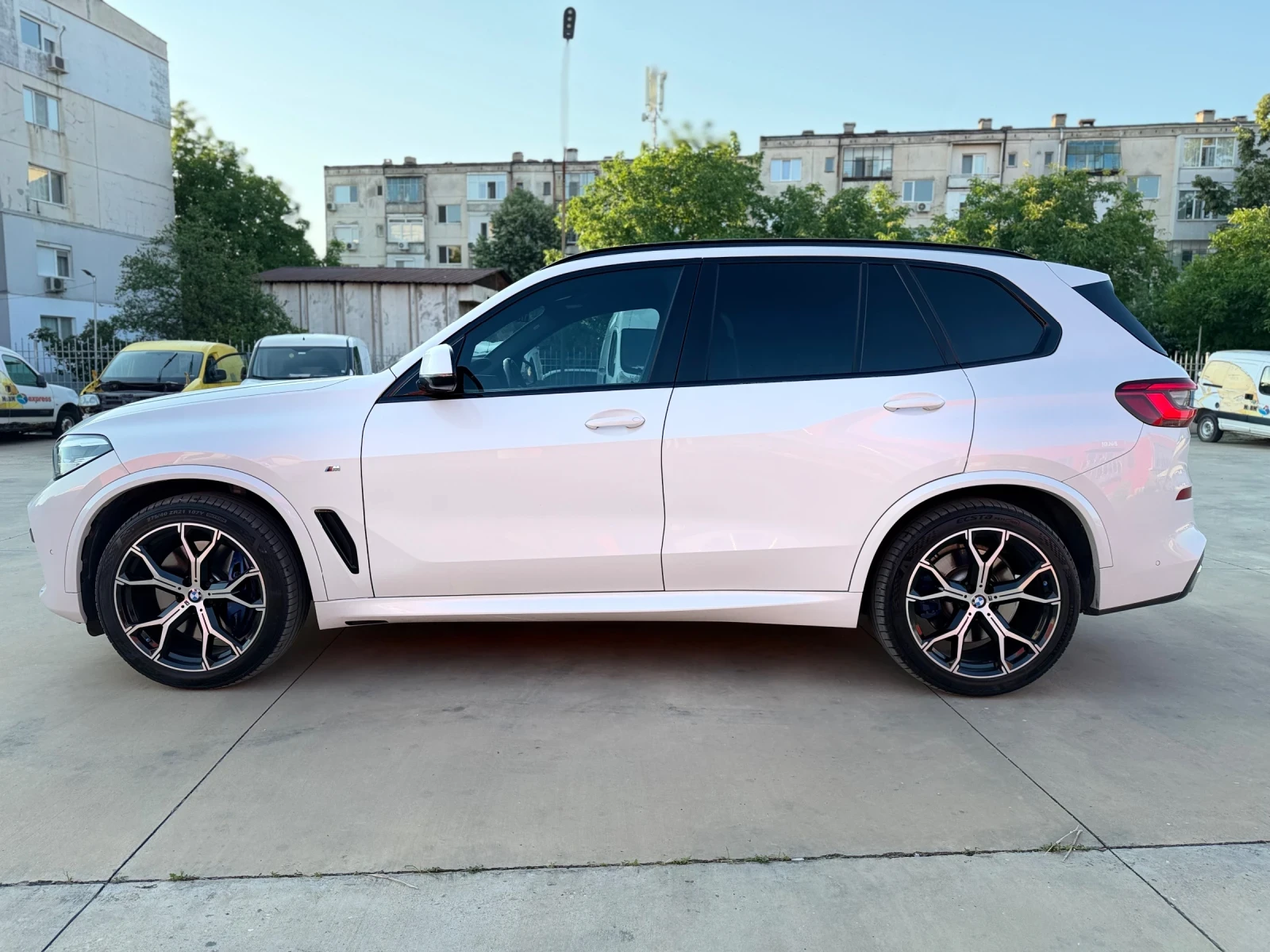 BMW X5 M Paker Palen serviz Fulll, снимка 5 - Автомобили и джипове - 54360535