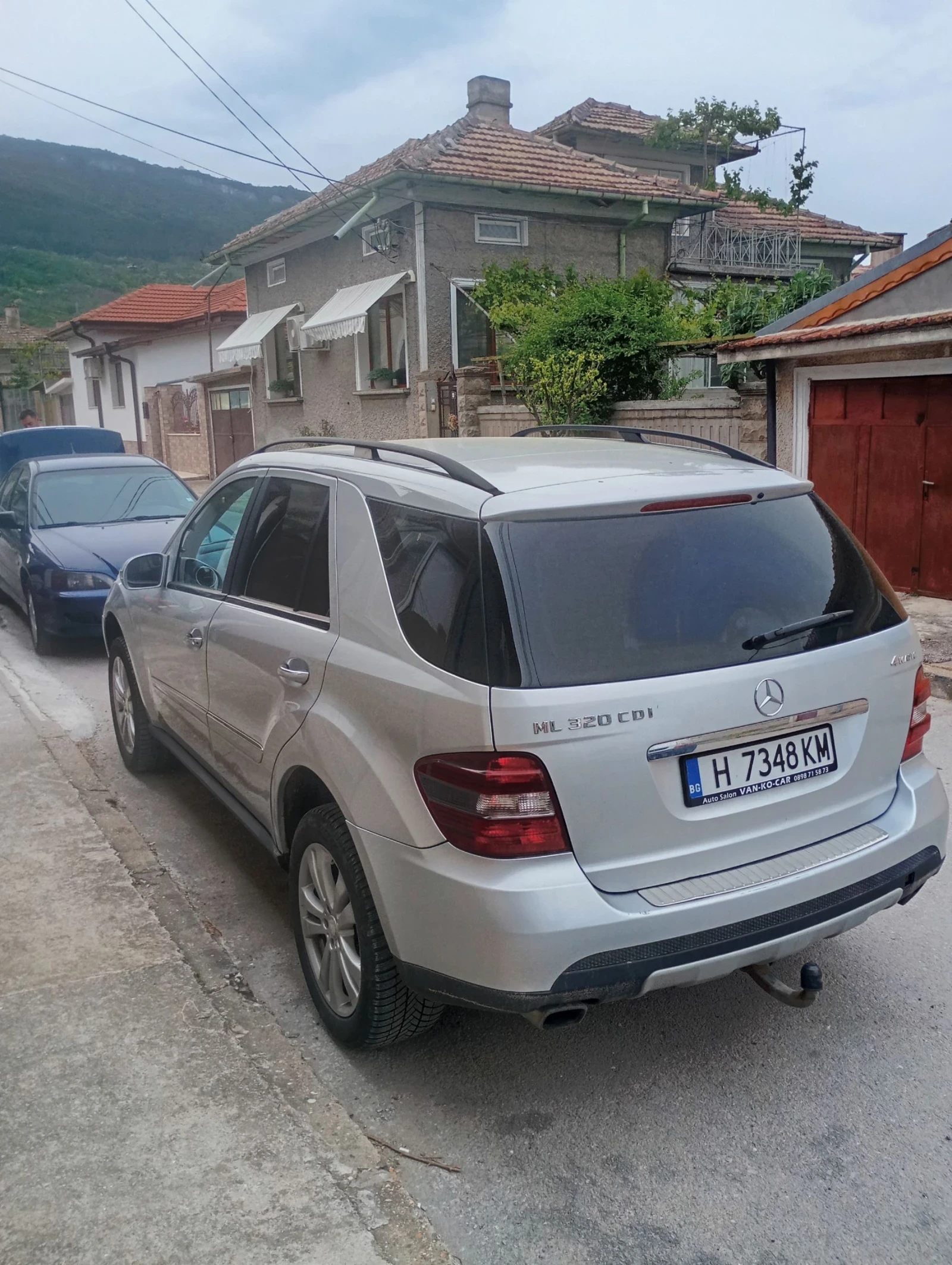 Mercedes-Benz ML 320, снимка 3 - Автомобили и джипове - 54478516