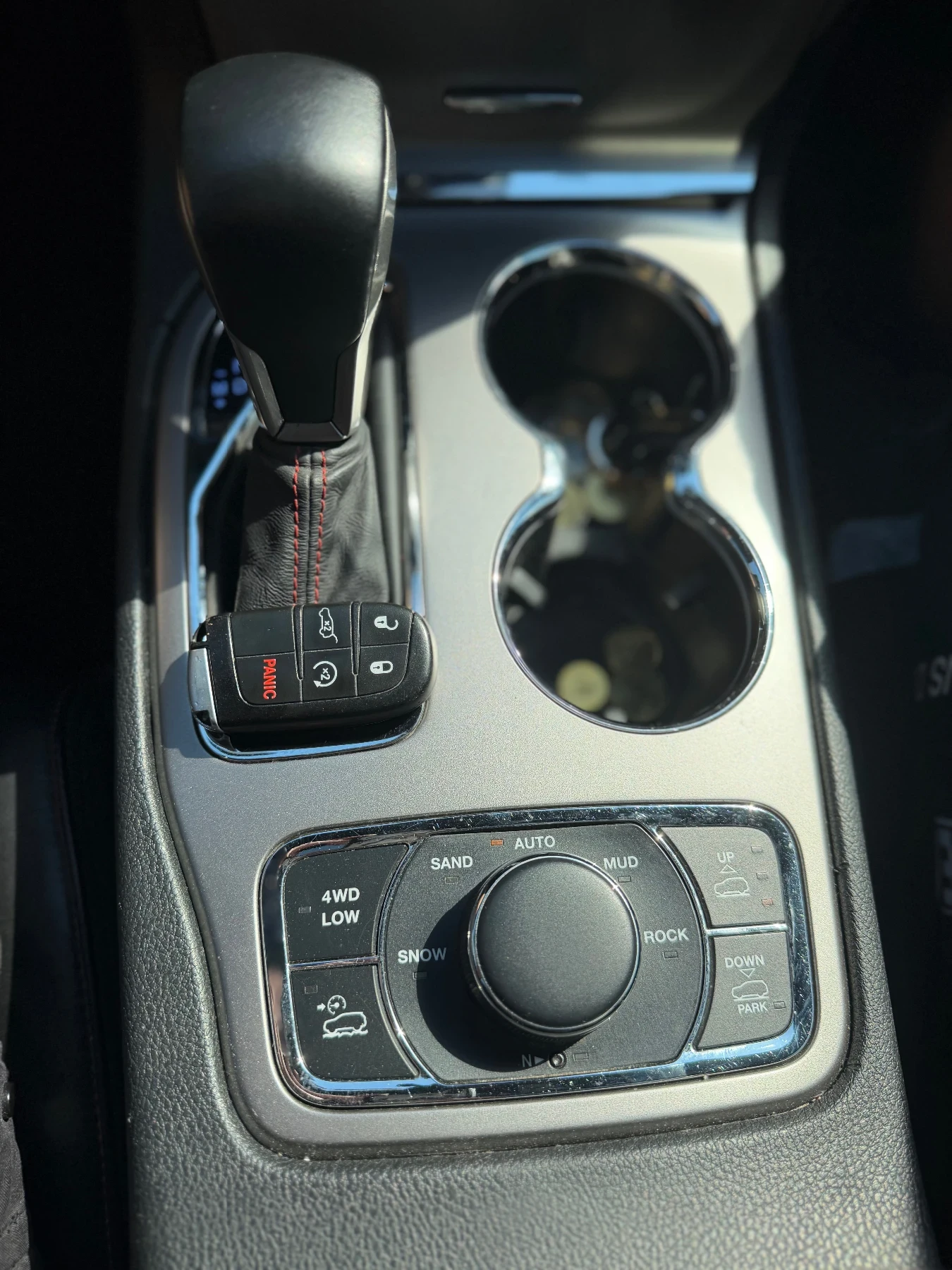 Jeep Grand cherokee Trailhalk , снимка 12 - Автомобили и джипове - 54917631