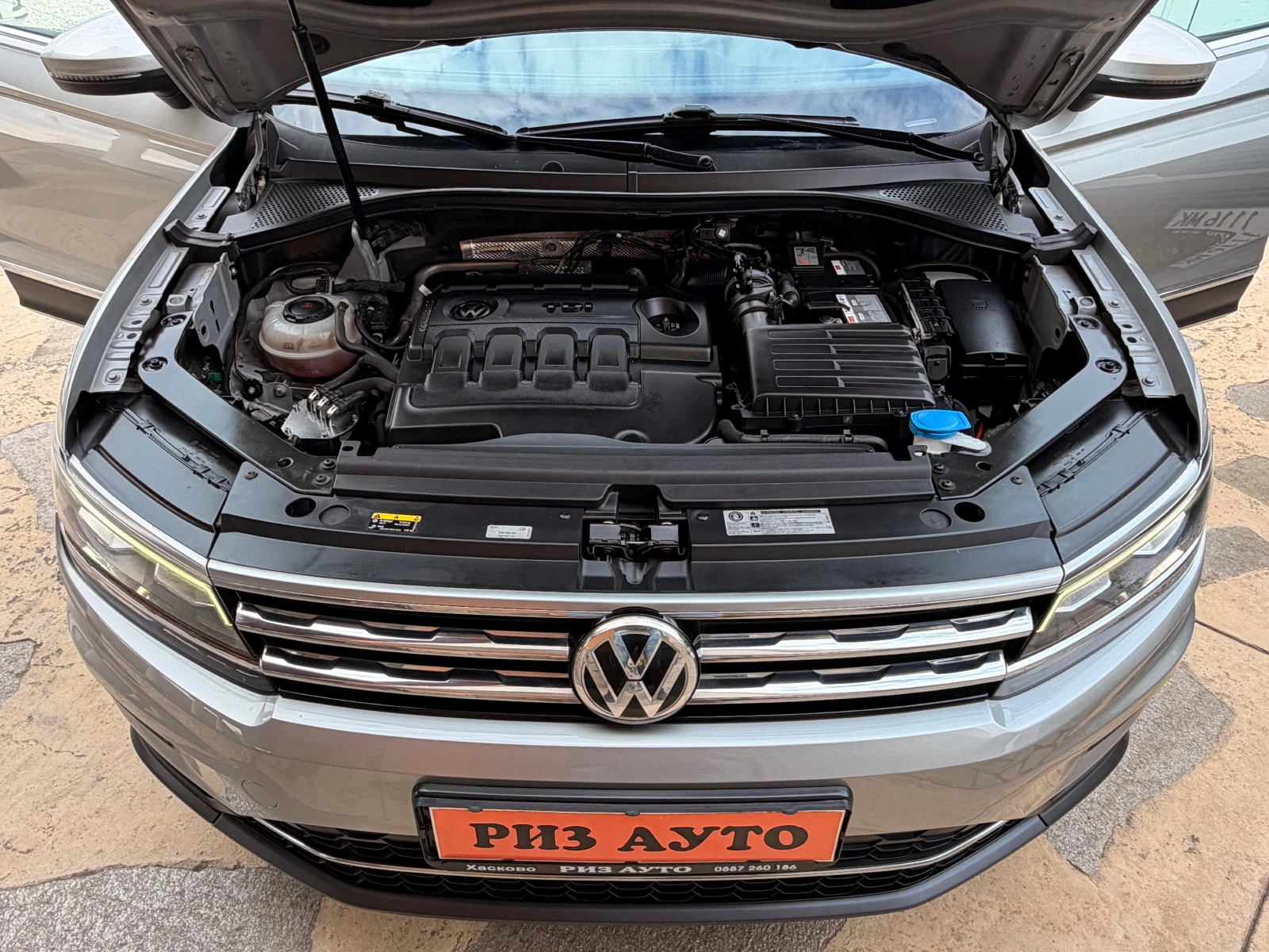 VW Tiguan 2.0TDI* NAVI* 100%KM* KEYLESS* AUTOMATIK* LIZING, снимка 17 - Автомобили и джипове - 55144369
