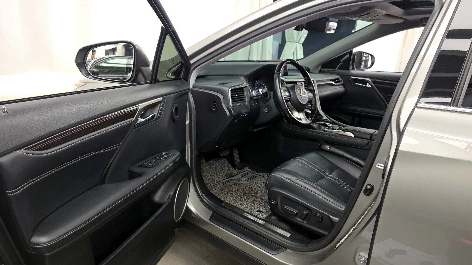 Lexus RX HUD* BLIND SPOT* ЕЛ. БАГАЖНИК* ЛЮК* КРАЙНА ЦЕНА, снимка 10 - Автомобили и джипове - 55349986