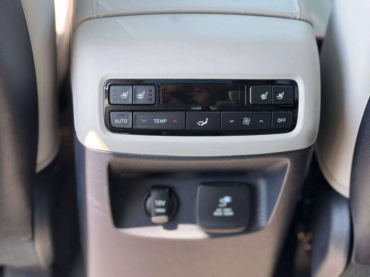 Hyundai Palisade | ФИКСИРАНА ЦЕНА ДО БЪЛГАРИЯ | , снимка 17 - Автомобили и джипове - 55414706