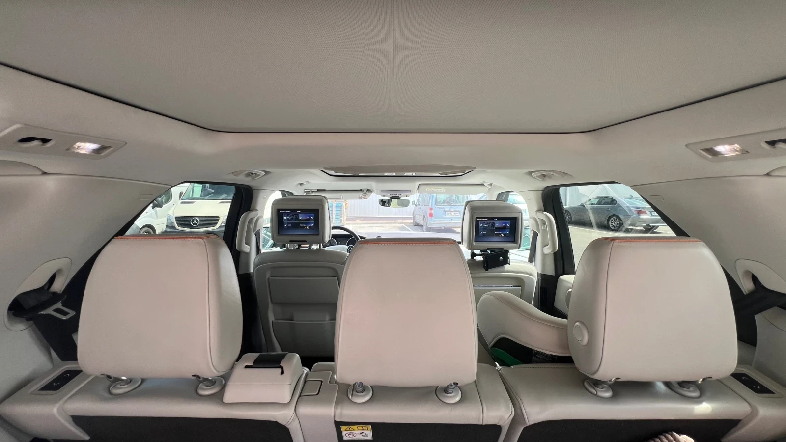 Land Rover Discovery HSE Luxury + разширен кожен салон, снимка 13 - Автомобили и джипове - 55817612