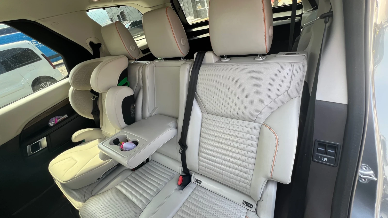Land Rover Discovery HSE Luxury + разширен кожен салон, снимка 12 - Автомобили и джипове - 55817612
