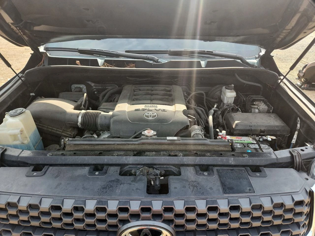 Toyota Tundra 5.7l Crewmax Sr5, снимка 11 - Автомобили и джипове - 56044062