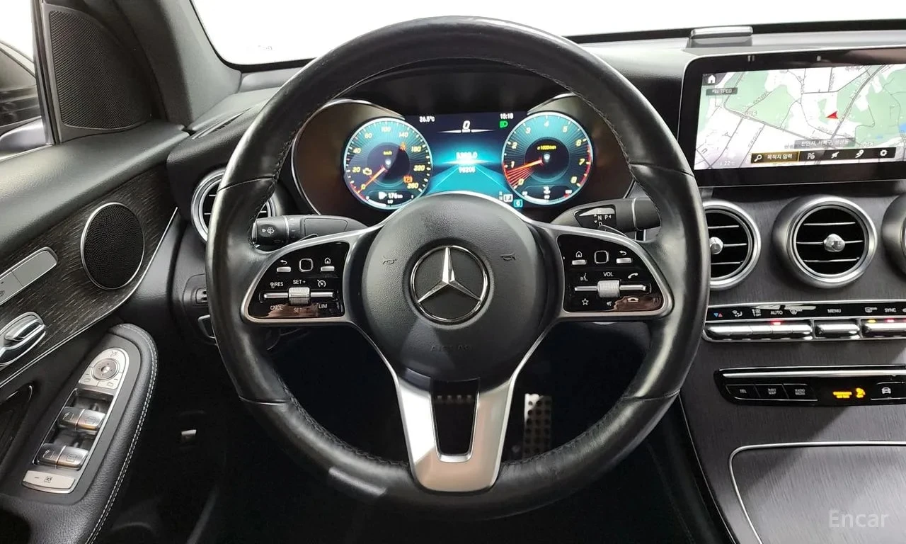 Mercedes-Benz GLC 300 4MATIC Coupe/ДИСТРОНИК/ДИГИТАЛЕН КИЛОМЕТРАЖ/ПАНО/, снимка 13 - Автомобили и джипове - 56081763
