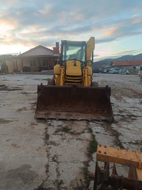 Багер Komatsu WB93 r2, снимка 1