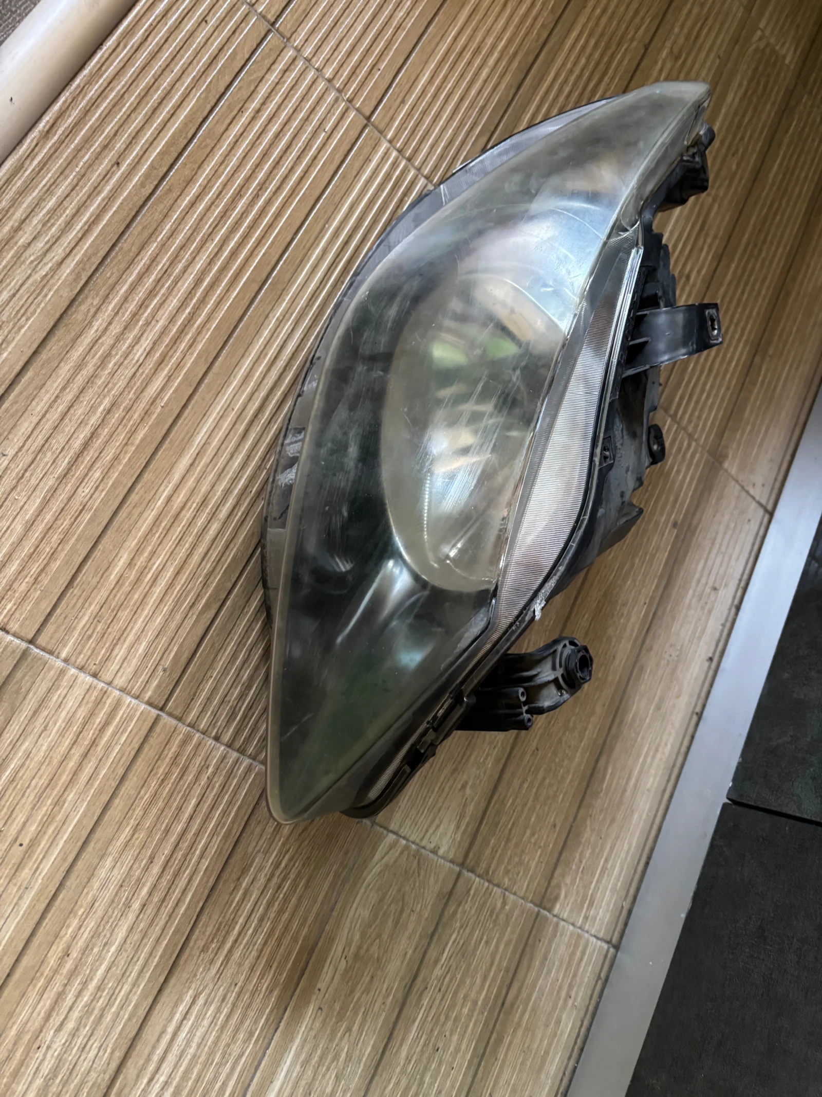 Десен фар за SEAT Ibiza IV с една крушка., снимка 3 - Части - 54519778