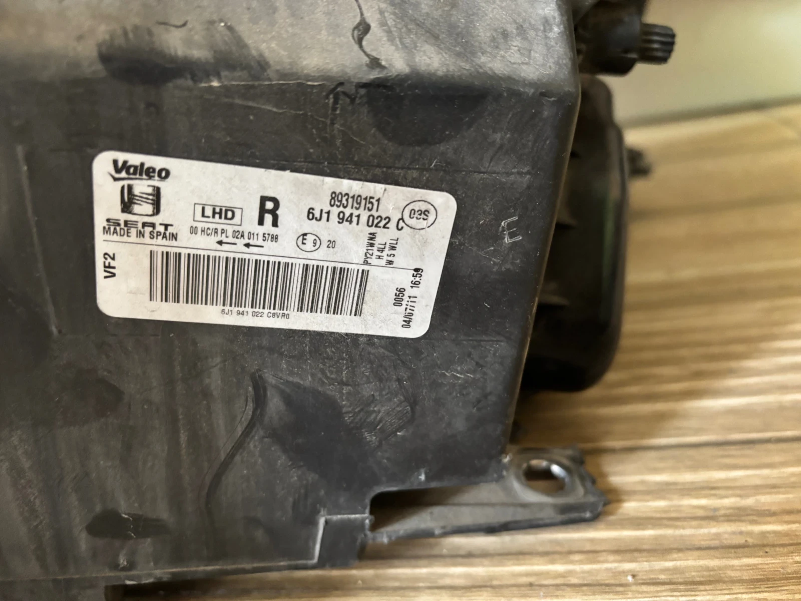 Десен фар за SEAT Ibiza IV с една крушка., снимка 5 - Части - 54519778