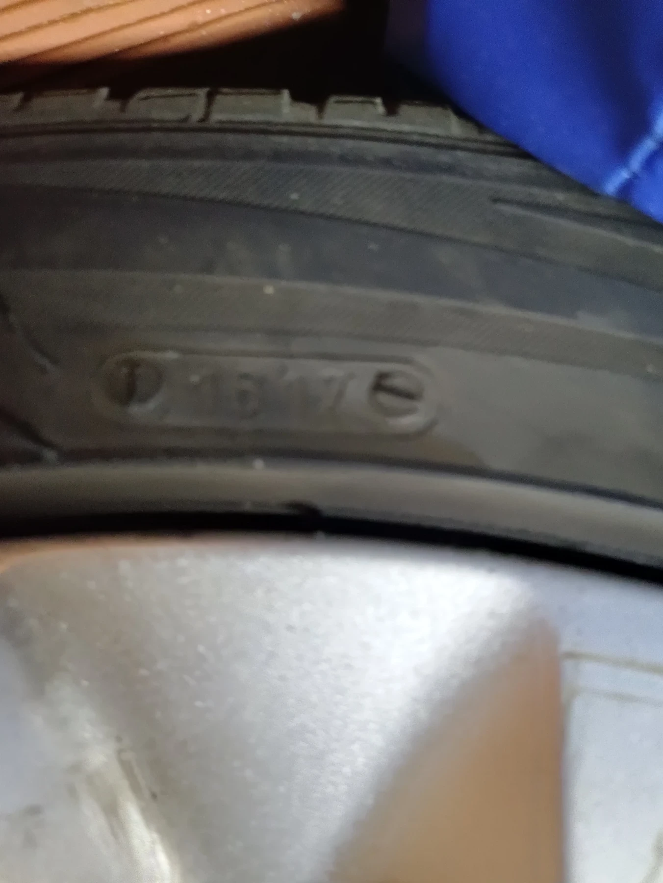 ���� � ������ 225/45R17 �� Renault | Mobile.bg � ����������� 2