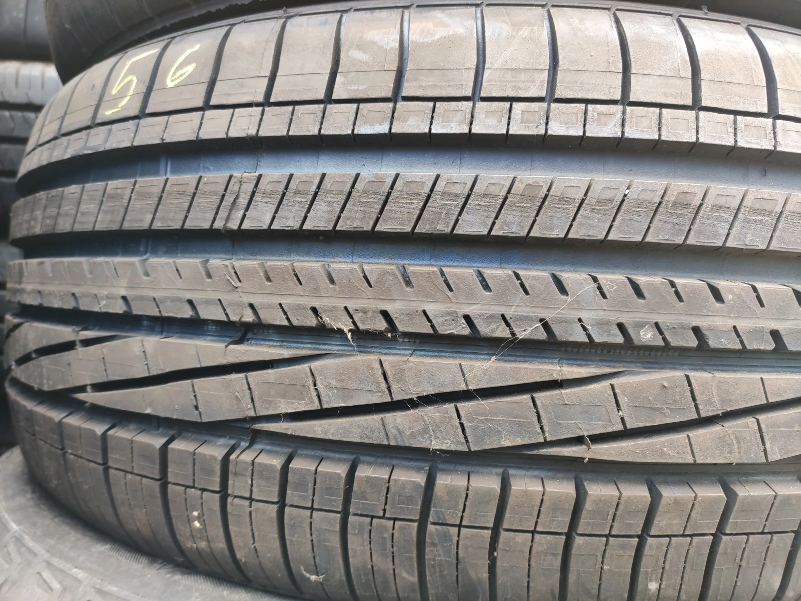 Гуми Летни 245/45R19, снимка 4 - Гуми и джанти - 54731014
