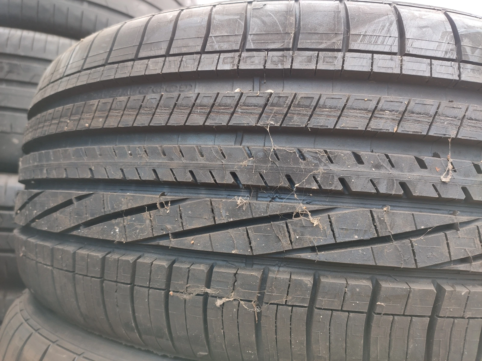 Гуми Летни 245/45R19, снимка 3 - Гуми и джанти - 54731014