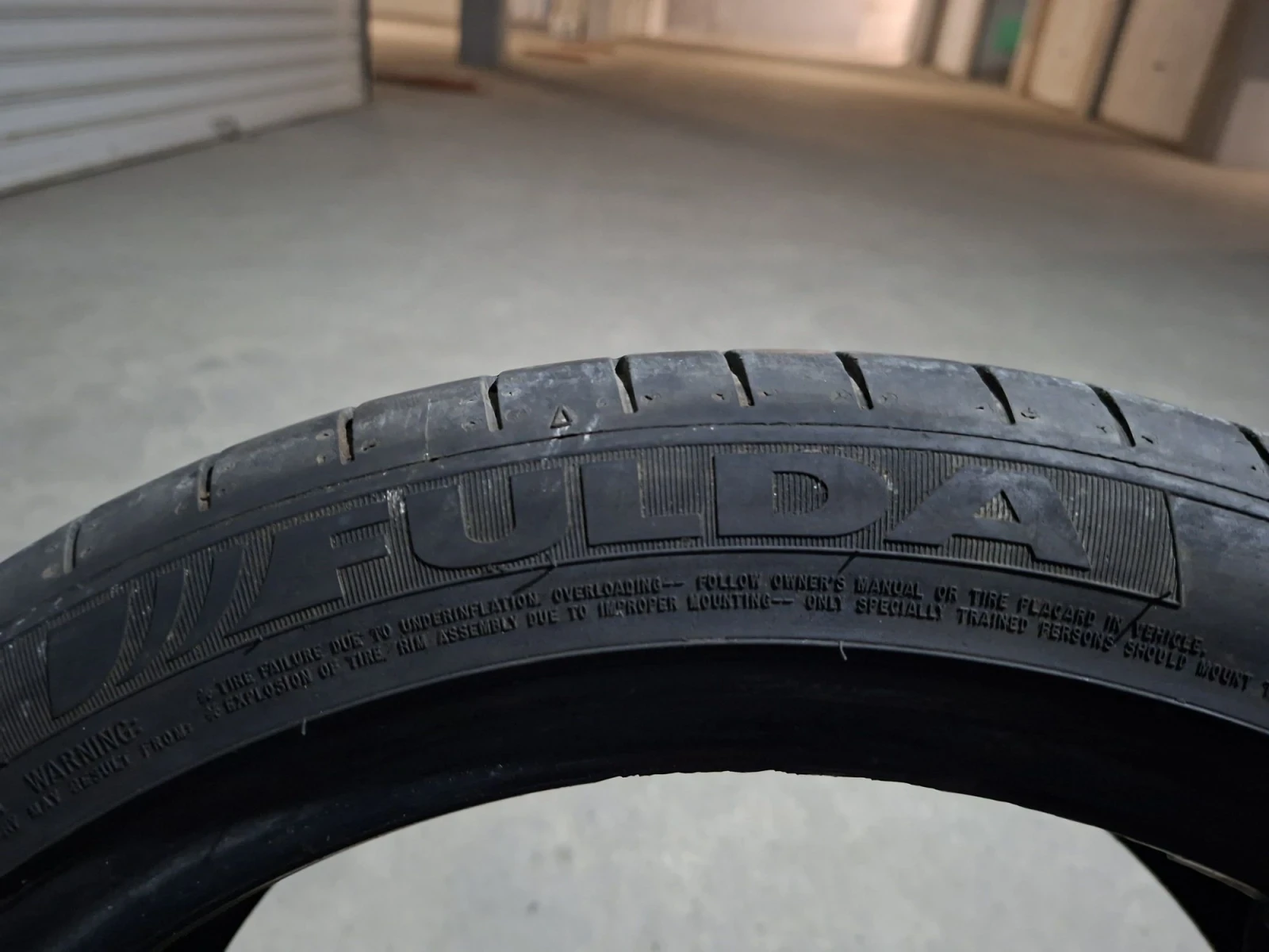 Гуми Летни 215/45R17, снимка 5 - Гуми и джанти - 55965346