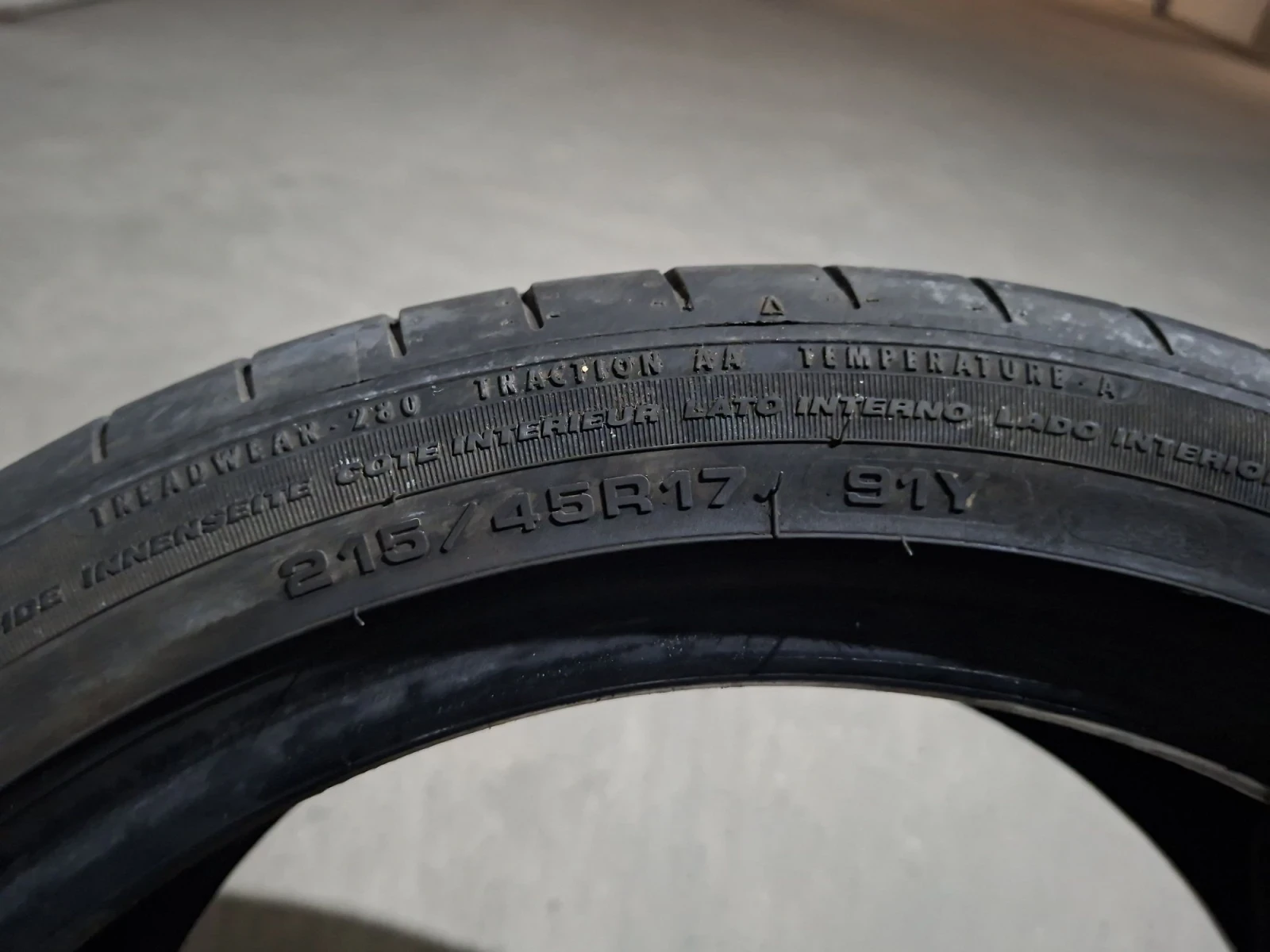 Гуми Летни 215/45R17, снимка 4 - Гуми и джанти - 55965346