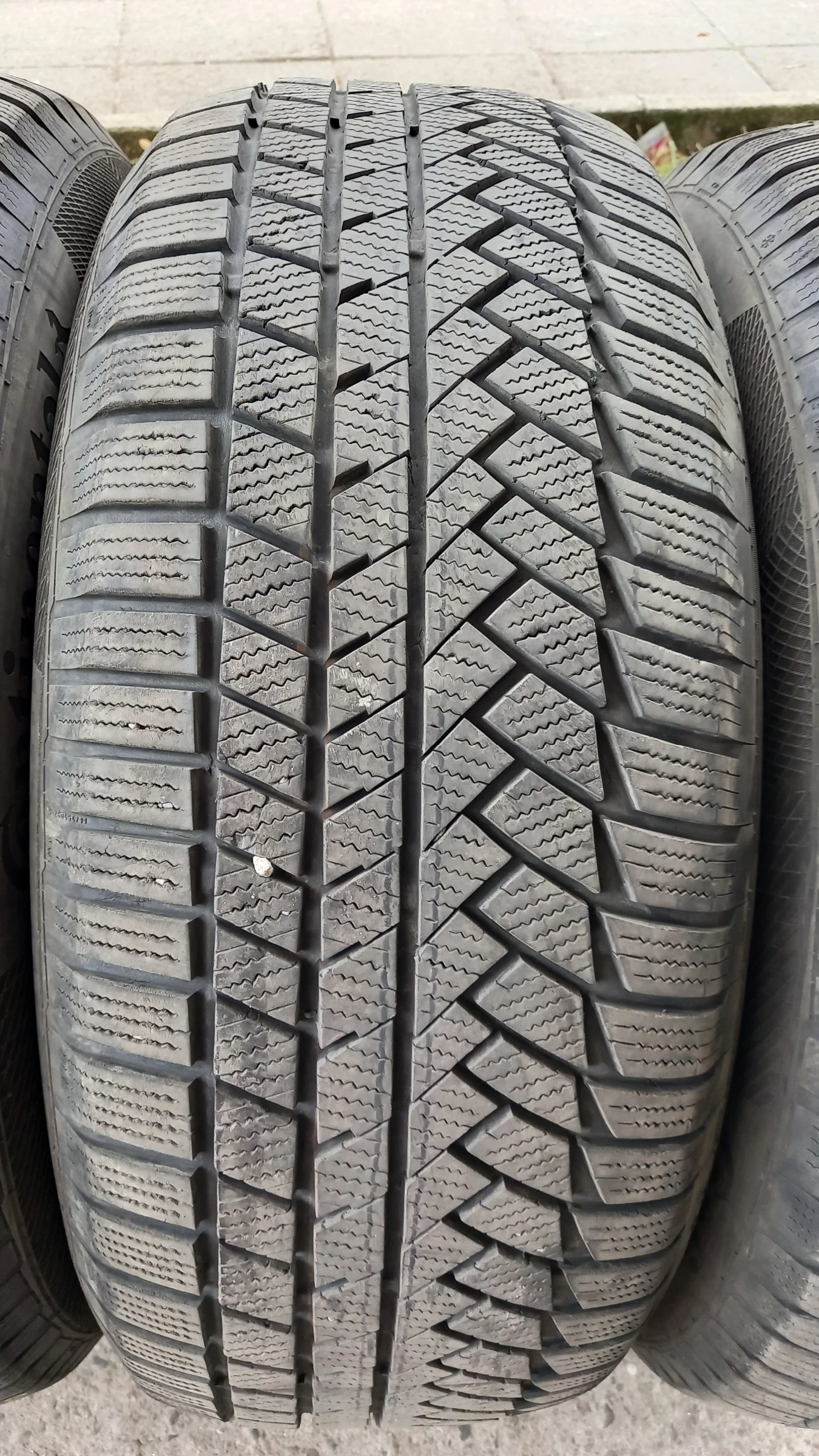 Гуми Зимни 265/60R18, снимка 3 - Гуми и джанти - 56104603