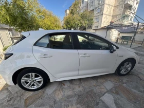 Toyota Corolla 1.8 Hybrid Executive - 34900 лв. / 17844.09 € - 25020070 3