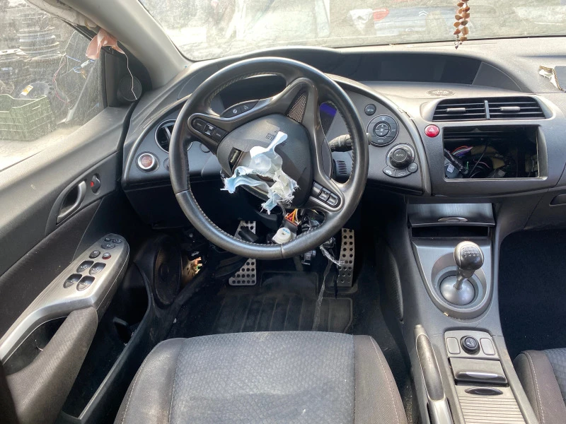 Honda Civic 1.4 i , снимка 15 - Автомобили и джипове - 44157172