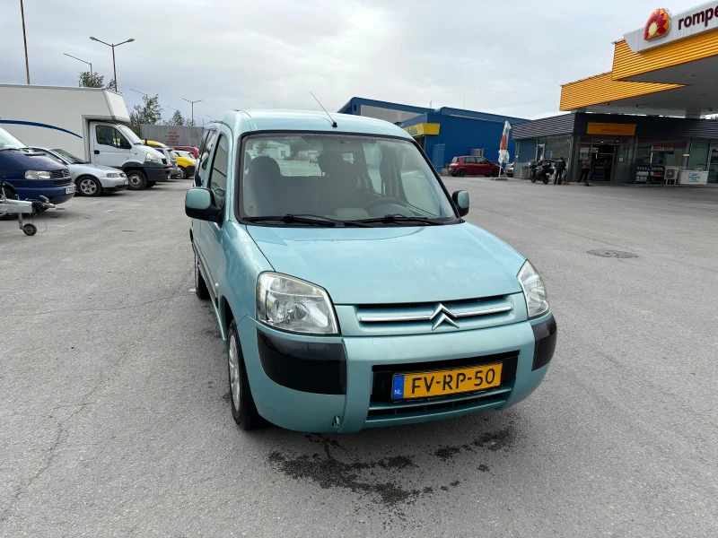 Citroen Berlingo 1.4i Multispace, снимка 1 - Автомобили и джипове - 47426926