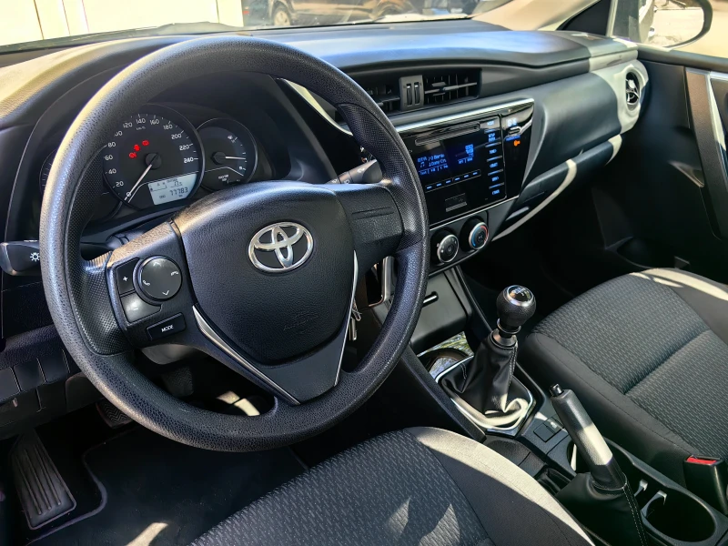 Toyota Corolla, снимка 11 - Автомобили и джипове - 47558881