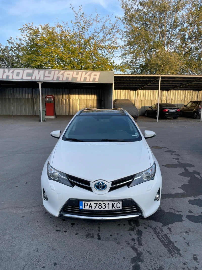 Toyota Auris, снимка 1 - Автомобили и джипове - 48560130