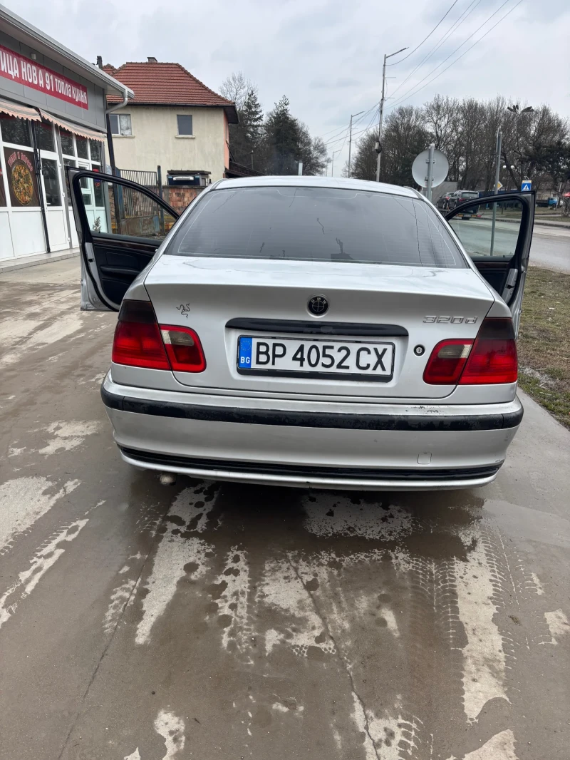 BMW 320, снимка 6 - Автомобили и джипове - 49333984