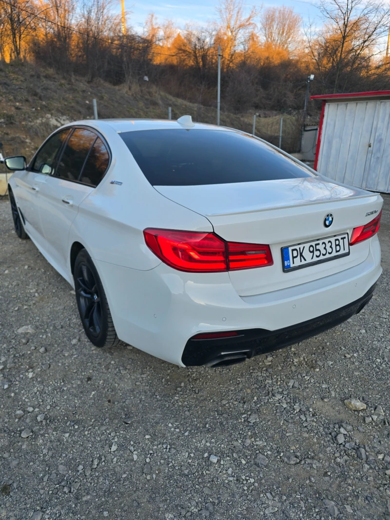 BMW 530E M-pack, Distronic, Масаж, Обдухване, Harman/Kardon, снимка 6 - Автомобили и джипове - 49543826