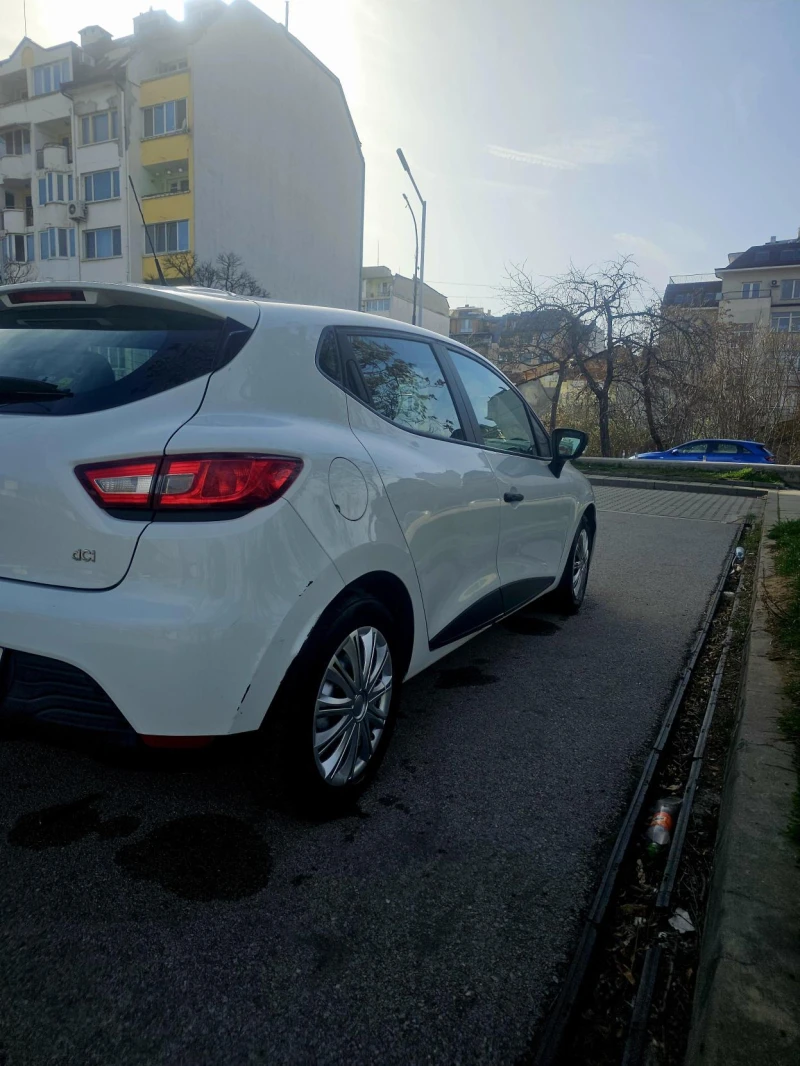 Renault Clio, снимка 8 - Автомобили и джипове - 49563805