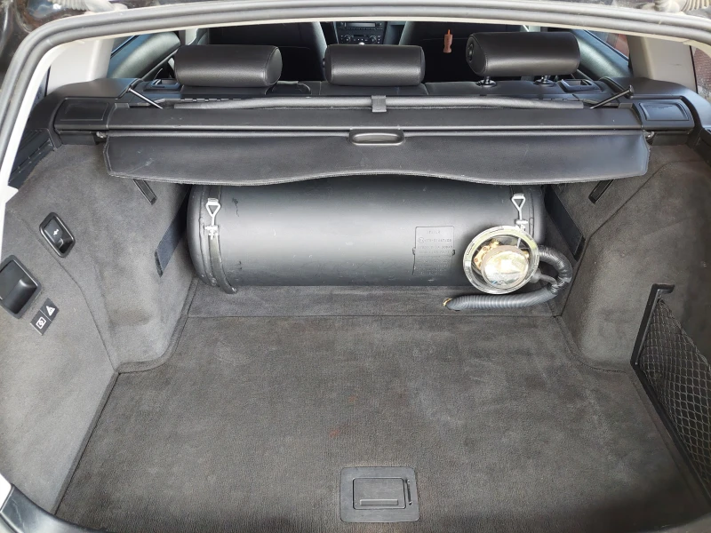 BMW 325 xi, снимка 8 - Автомобили и джипове - 52392090