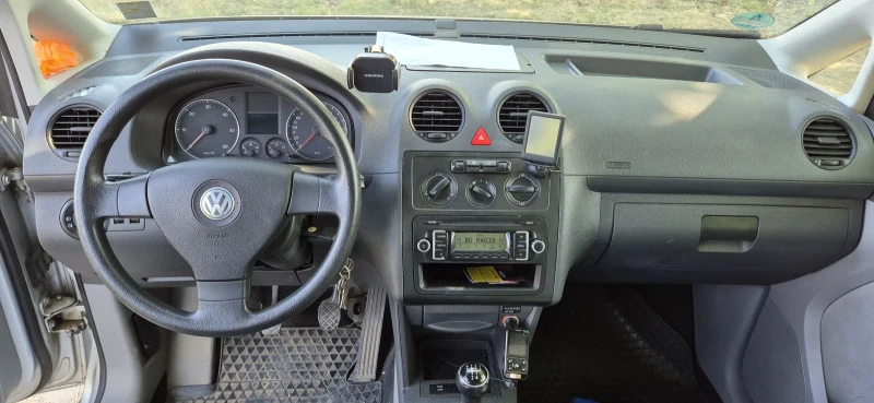 VW Caddy, снимка 10 - Автомобили и джипове - 52351057