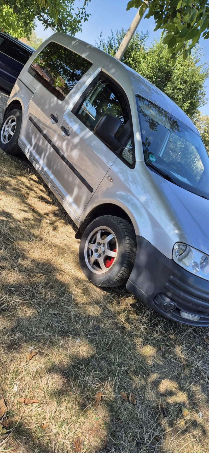 VW Caddy, снимка 2 - Автомобили и джипове - 52351057