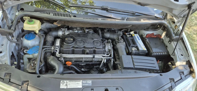 VW Caddy, снимка 5 - Автомобили и джипове - 52351057