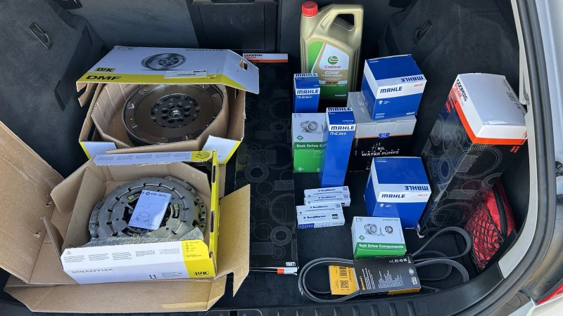 BMW 320 2.0, снимка 16 - Автомобили и джипове - 53062649