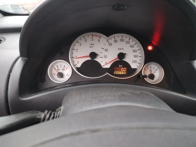 Opel Corsa 1.3CDTI, снимка 8 - Автомобили и джипове - 52633088