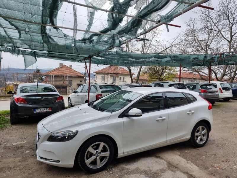 Volvo V40 1.6D* EURO-5B* LED* , снимка 2 - Автомобили и джипове - 52831841