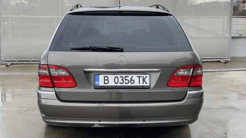 Mercedes-Benz E 320 Avantgarde, снимка 2 - Автомобили и джипове - 53032336