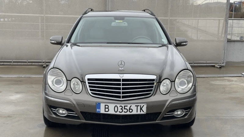 Mercedes-Benz E 320 Avantgarde, снимка 3 - Автомобили и джипове - 53032336