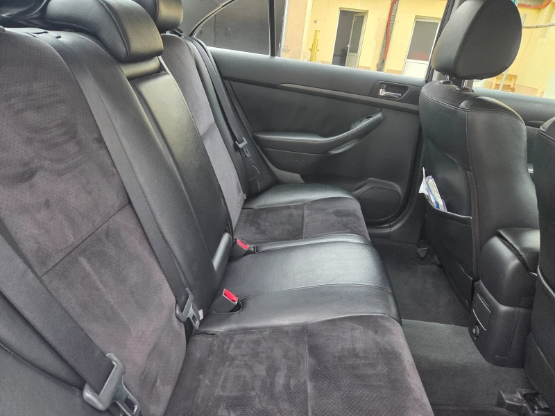 Toyota Avensis, снимка 5 - Автомобили и джипове - 53063812