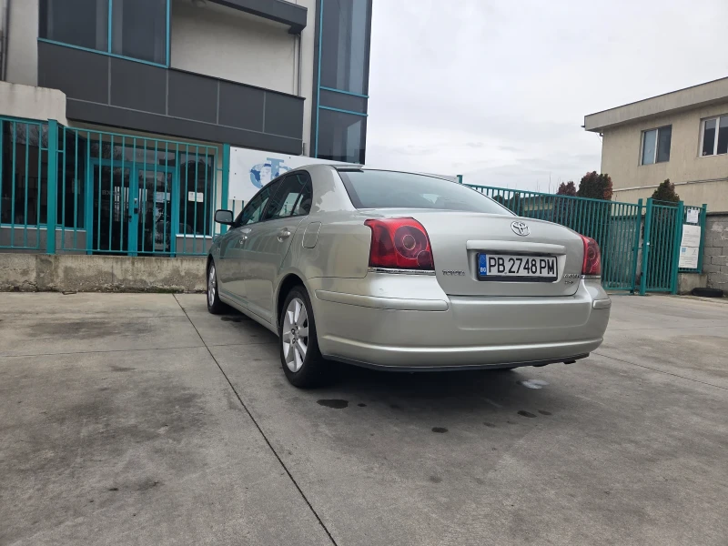 Toyota Avensis, снимка 7 - Автомобили и джипове - 53063812