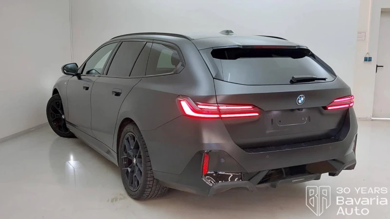 BMW i5 40 xDrive Touring M Sport Pro, снимка 2 - Автомобили и джипове - 53123632