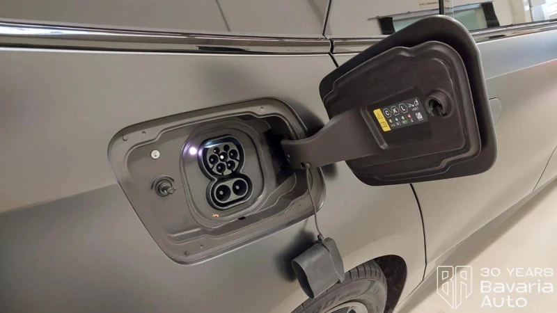 BMW i5 40 xDrive Touring M Sport Pro, снимка 16 - Автомобили и джипове - 53123632