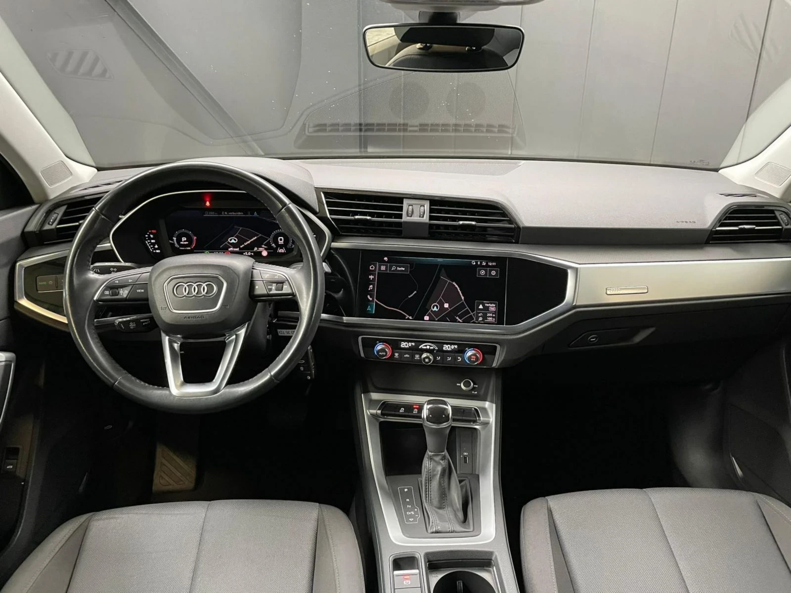 Audi Q3 2.0дизел 4?4, снимка 3 - Автомобили и джипове - 38024291