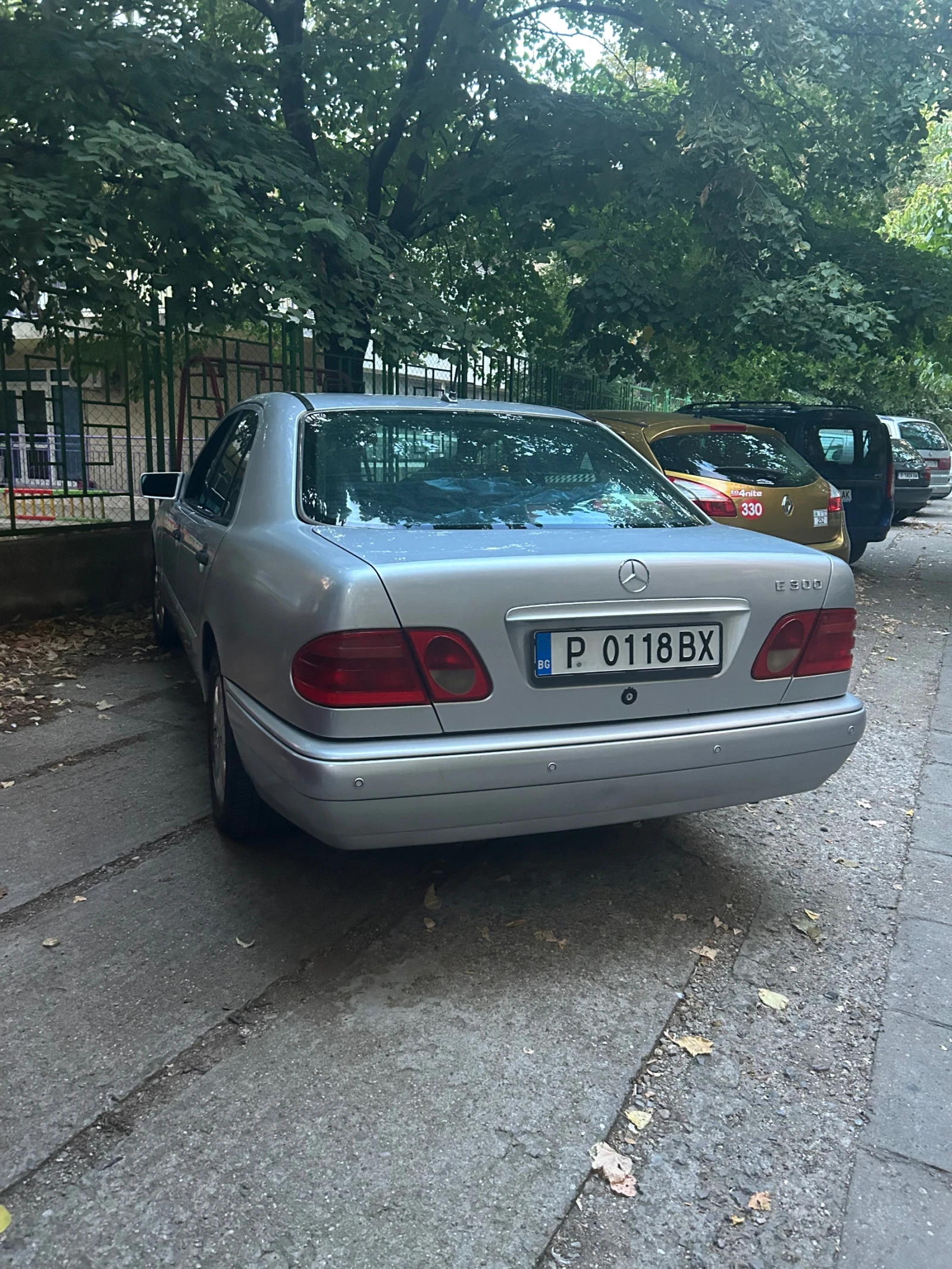 Mercedes-Benz E 300 Om606 - изображение 4