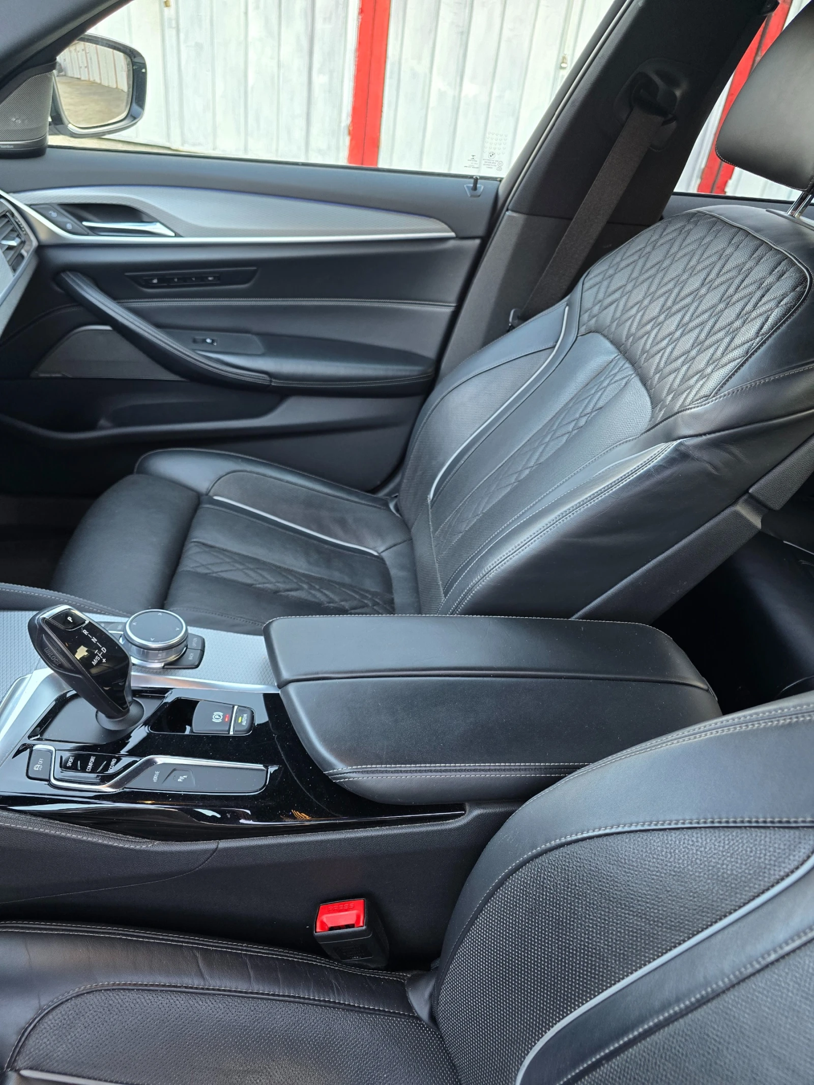 BMW 530E M-pack, Distronic, , , Harman/Kardon | Mobile.bg   15