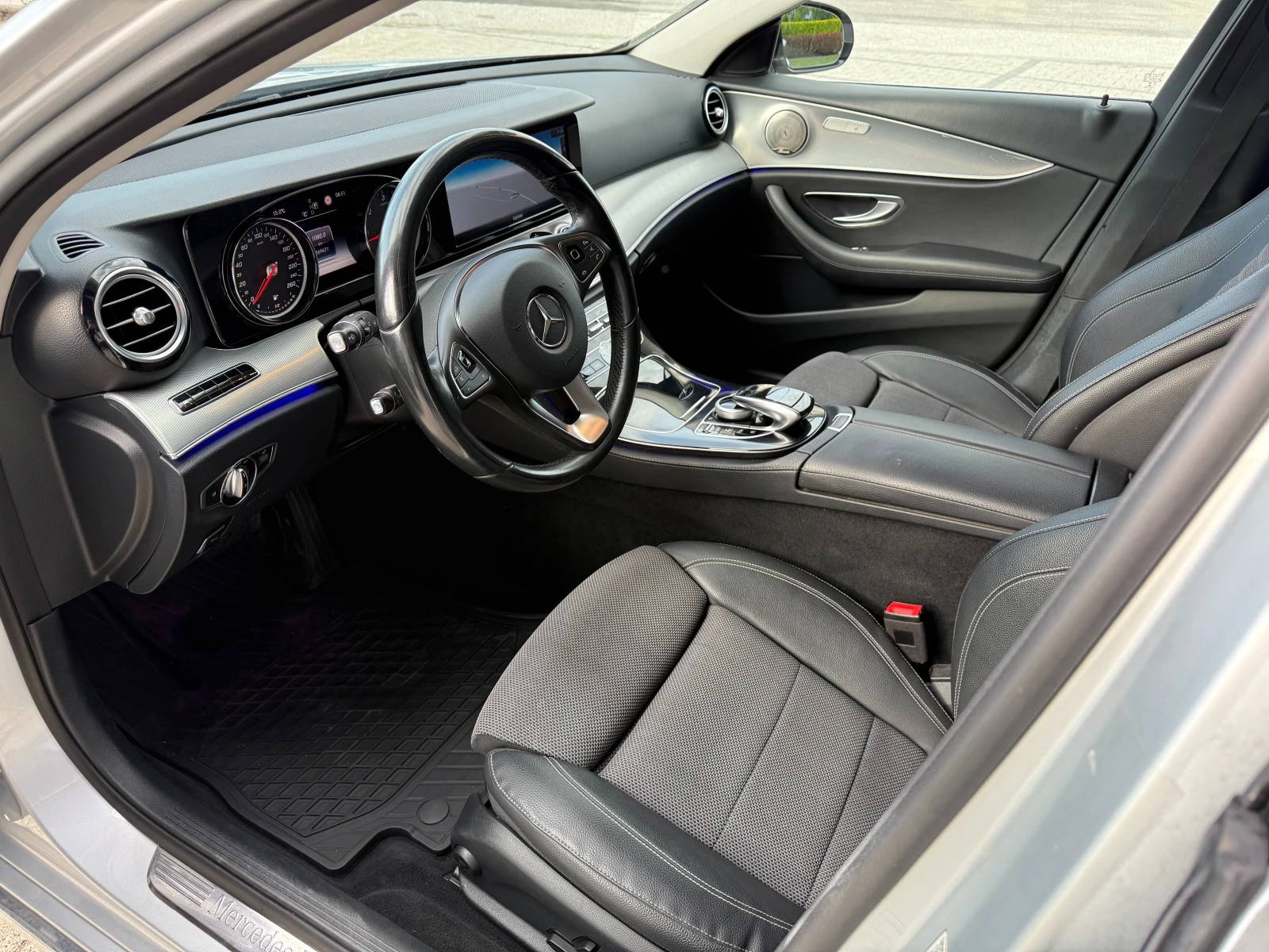 Mercedes-Benz E 220 d  - изображение 10