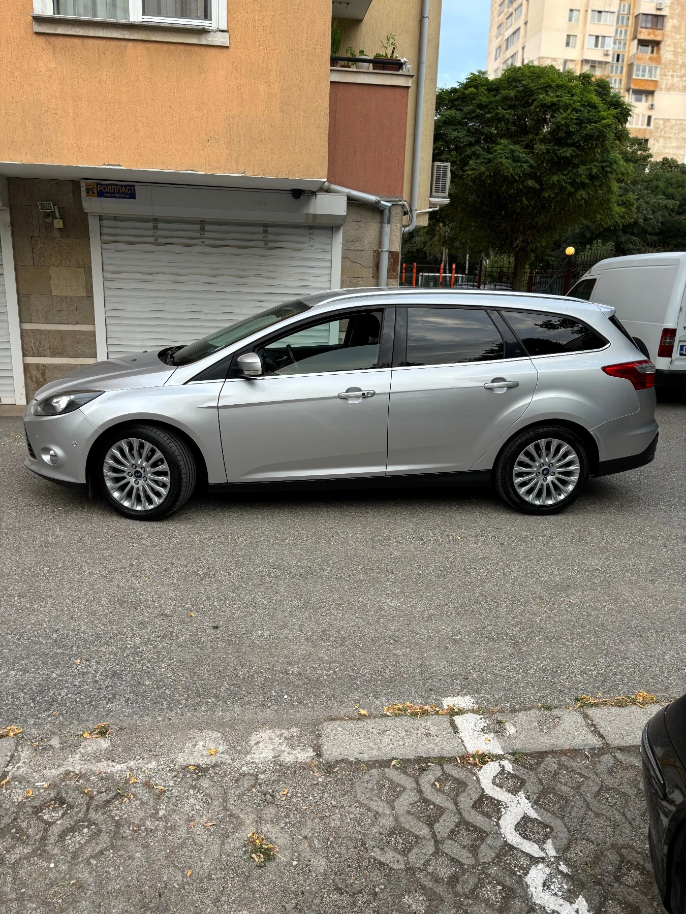 Ford Focus 2.0 tdci напълно обслужен - изображение 2